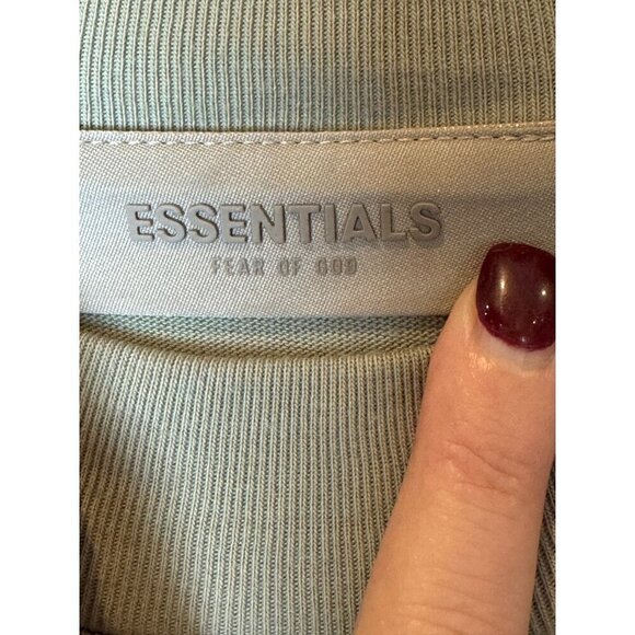Fear Of God Essentials Shirt Women Small Seafoam Green‎ Crew Neck Tee Streetwear - Picture 7 of 10